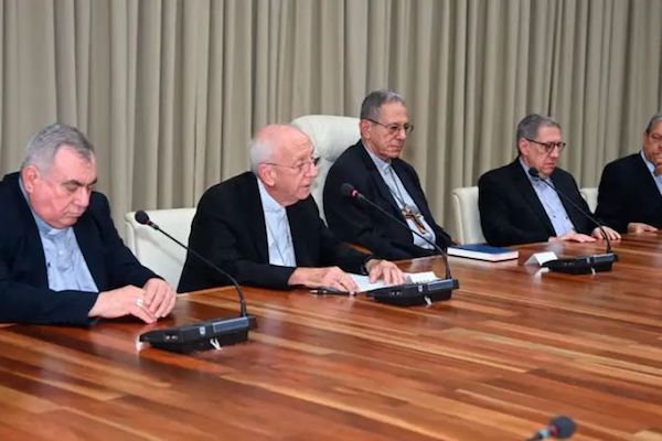 Bishops discuss vision for Cuba with communist government