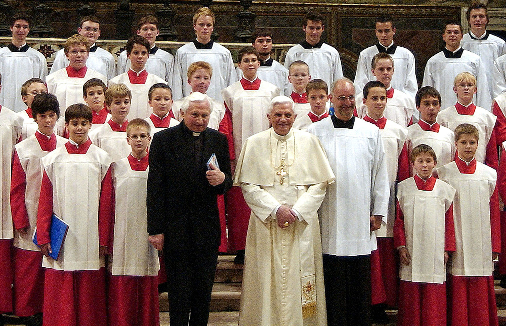 Regensburg choir abuse report 'shatters' bishop