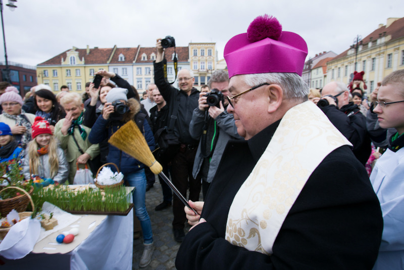 Polish bishop sanctioned in new abuse scandal