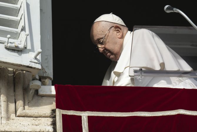Pope cancels Monday meetings with persistent ‘flu’ symptoms
