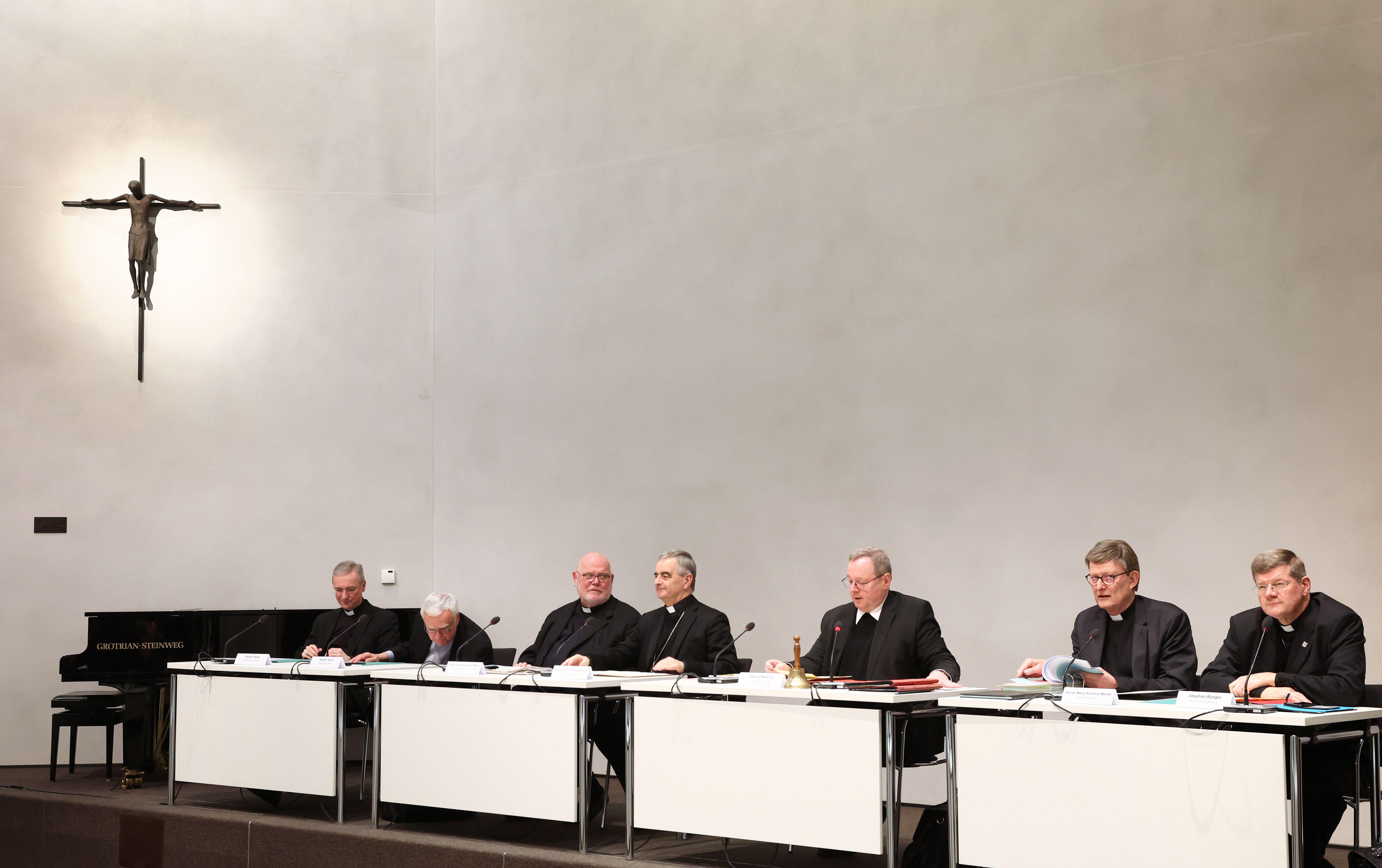 German bishops insist on common ground with Vatican