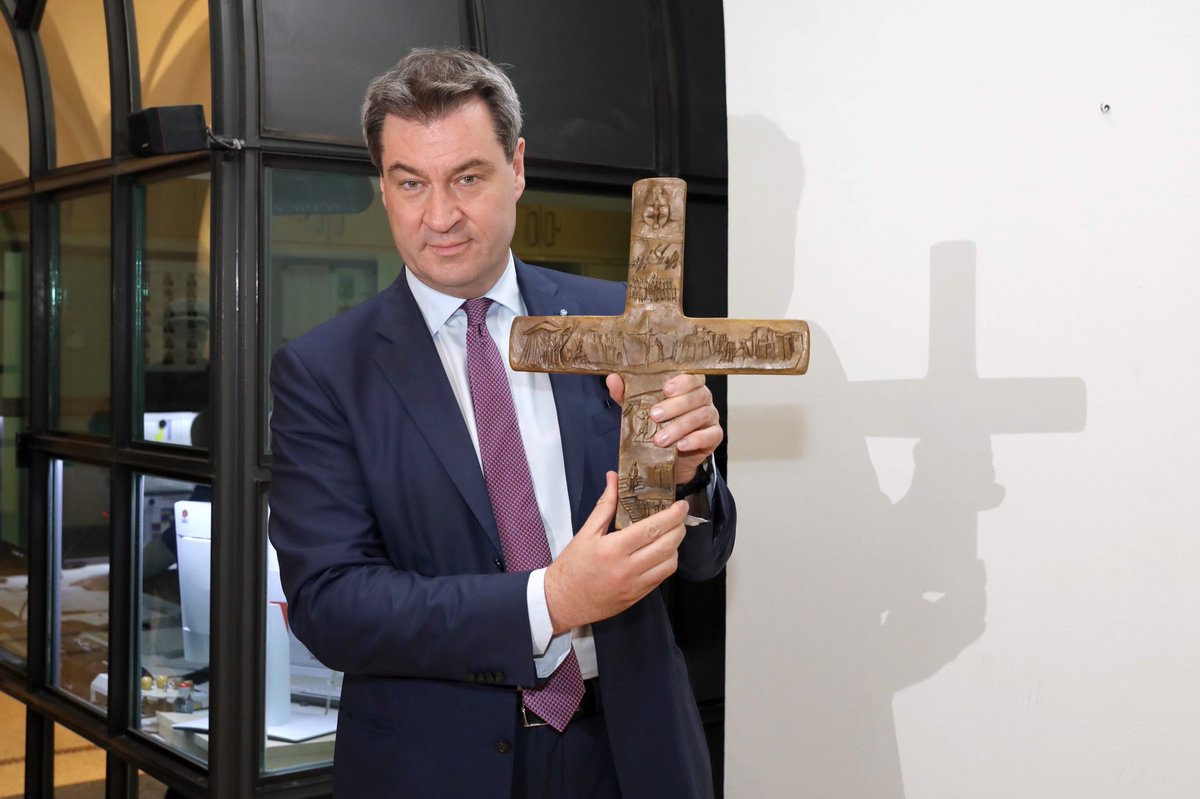 Crosses to become obligatory in every public building in Bavaria 