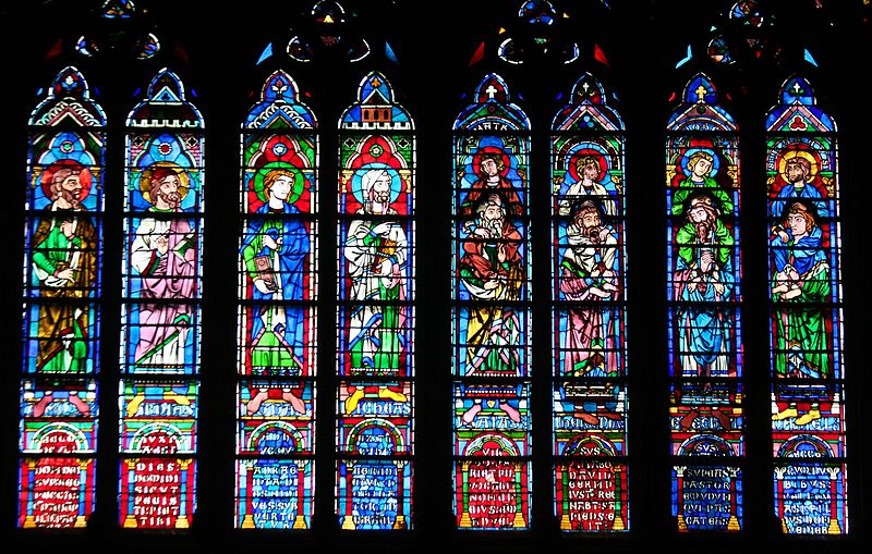 Petition opposes modern stained glass for Notre Dame