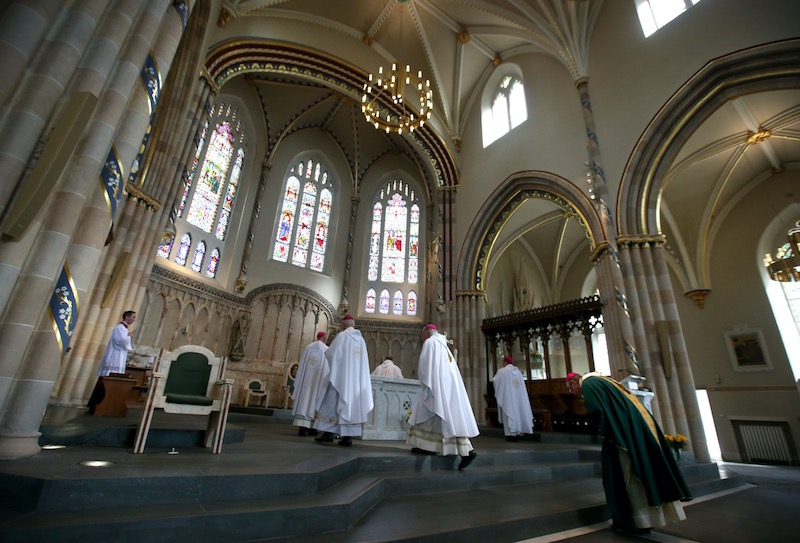 Masses suspended in Catholic churches across Britain