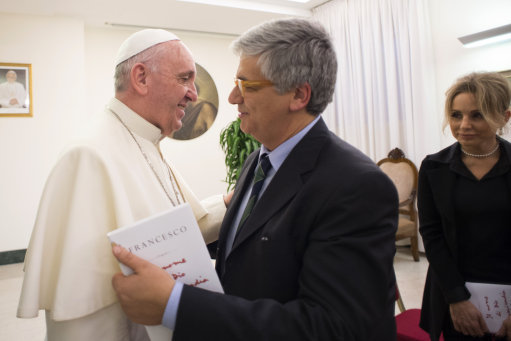 Pope names Italian journalists to key posts in Vatican communications