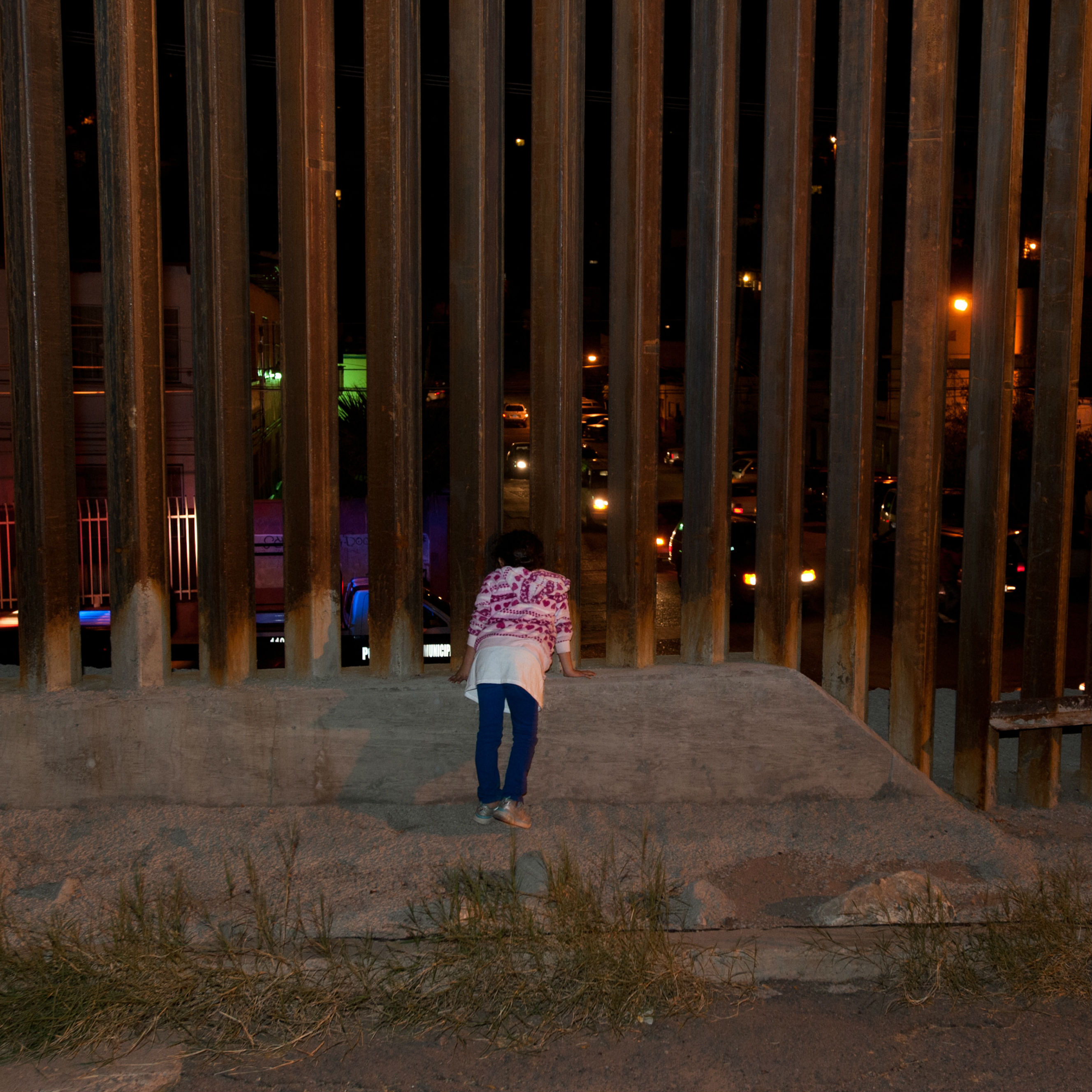 US-Mexico border bishops call for dignity for migrants