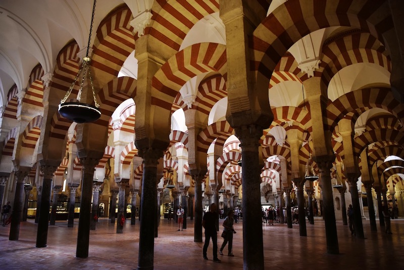 Cordoba officials vow to resist cathedral mosque demands