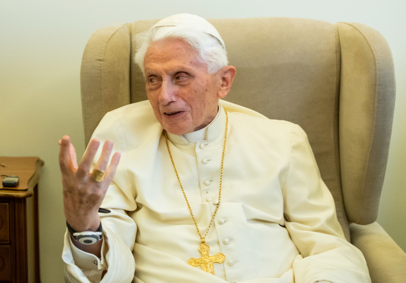 Benedict XVI defends resignation in leaked letter