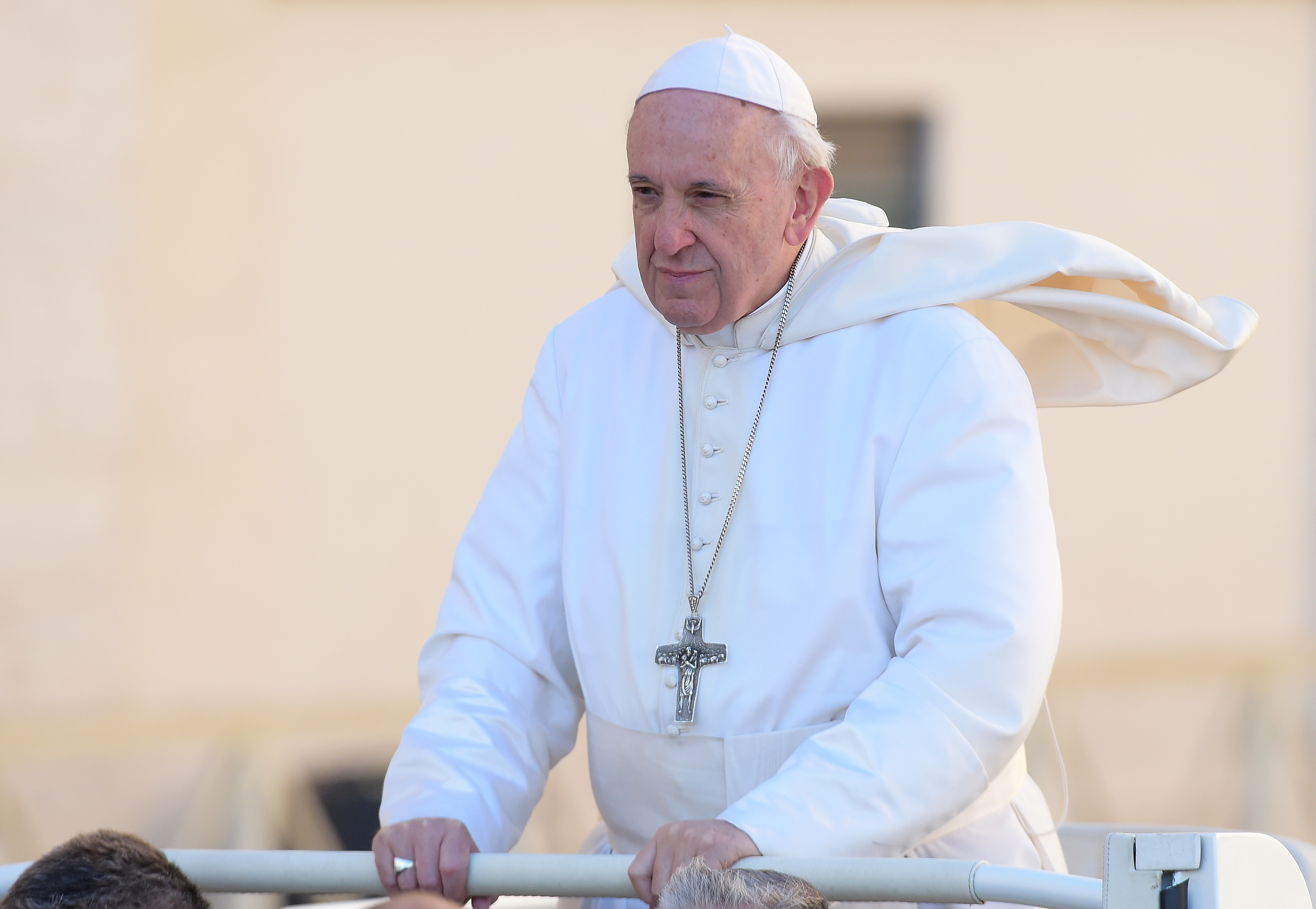 Francis says abortion is like 'hiring a hitman'