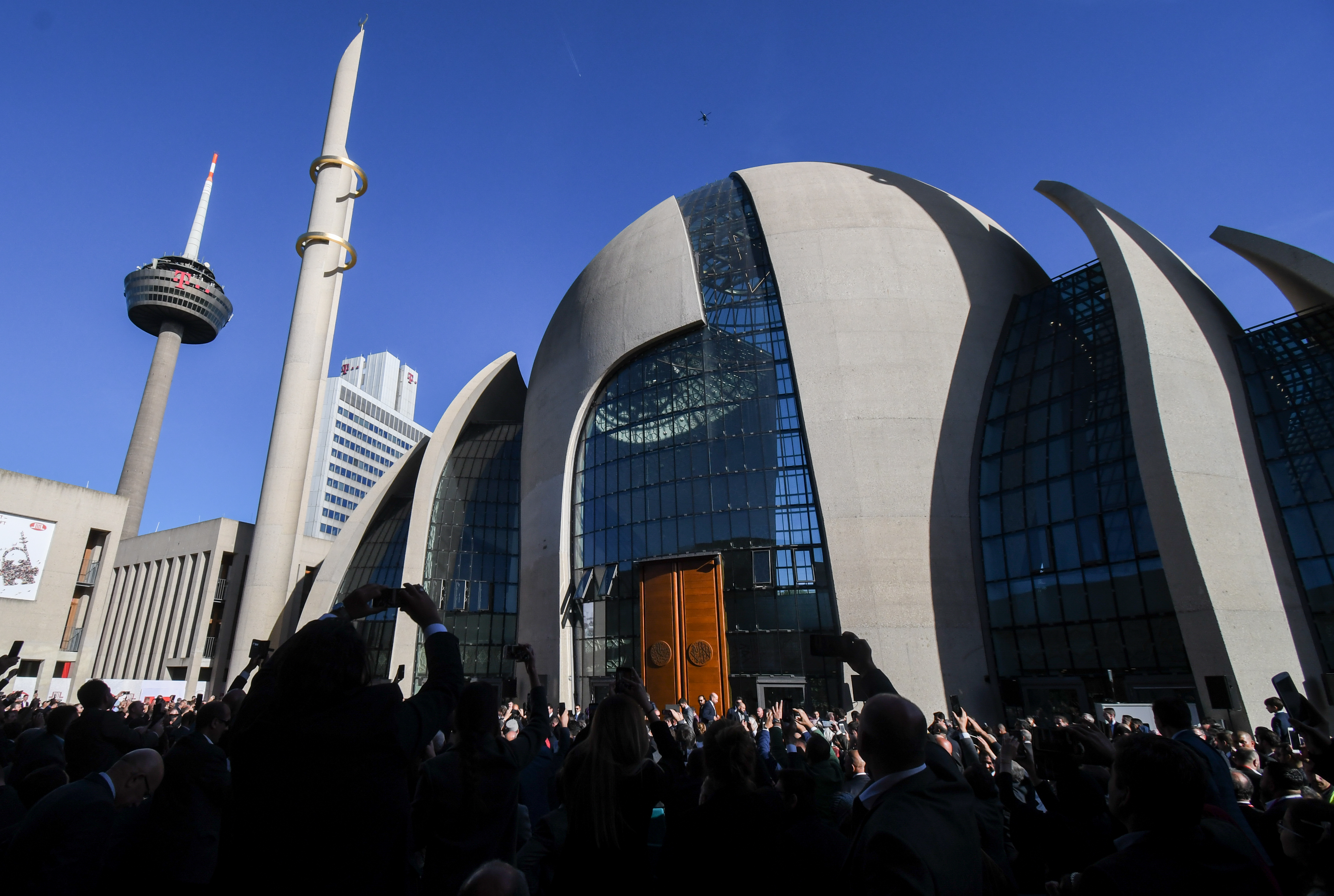  No welcome for non-Muslims at inauguration of Germany's biggest mosque