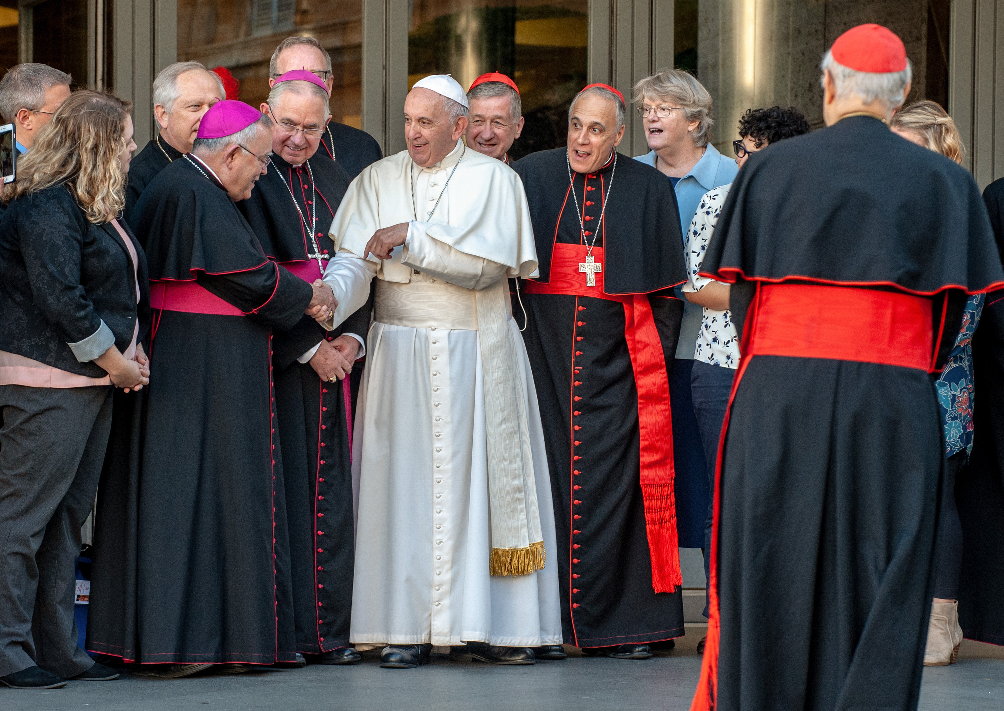 Final synod doc: Church most focus on listening to, welcoming the young