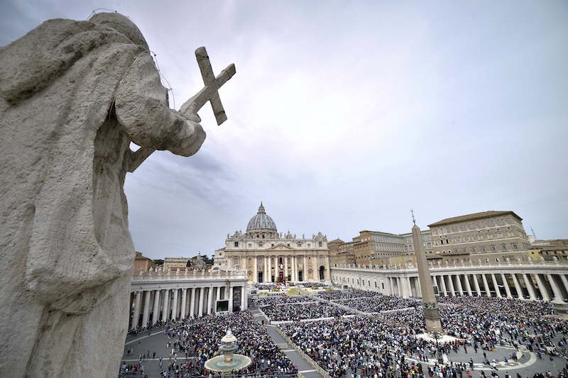 Easter liturgies cannot be cancelled, says Vatican