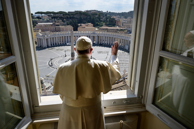 Pope Francis thanks priests of 'a thousand ways'