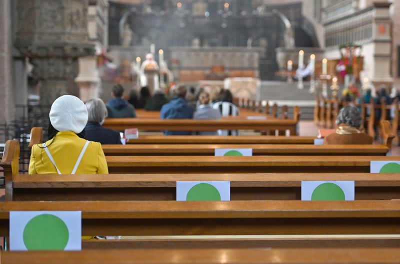 Public Mass to resume in Italy