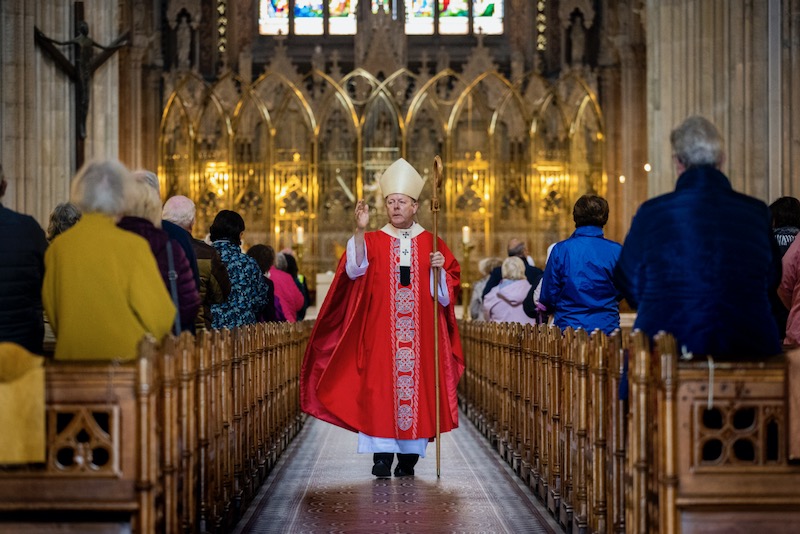 Northern Ireland bishops suspend public Mass