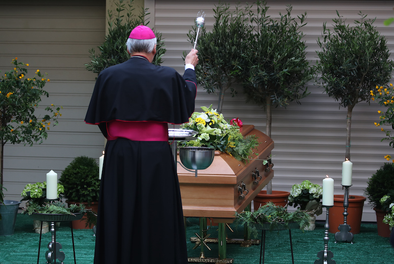 Georg Ratzinger laid to rest