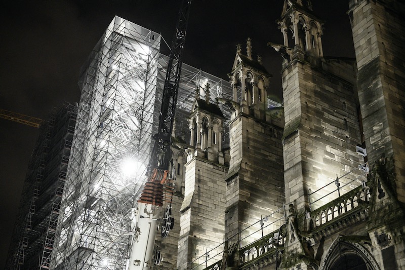 Notre Dame restoration workers uncover medieval colours