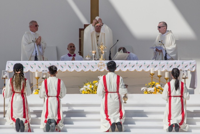 Pope Francis in UAE: 'Look at how Jesus lived'