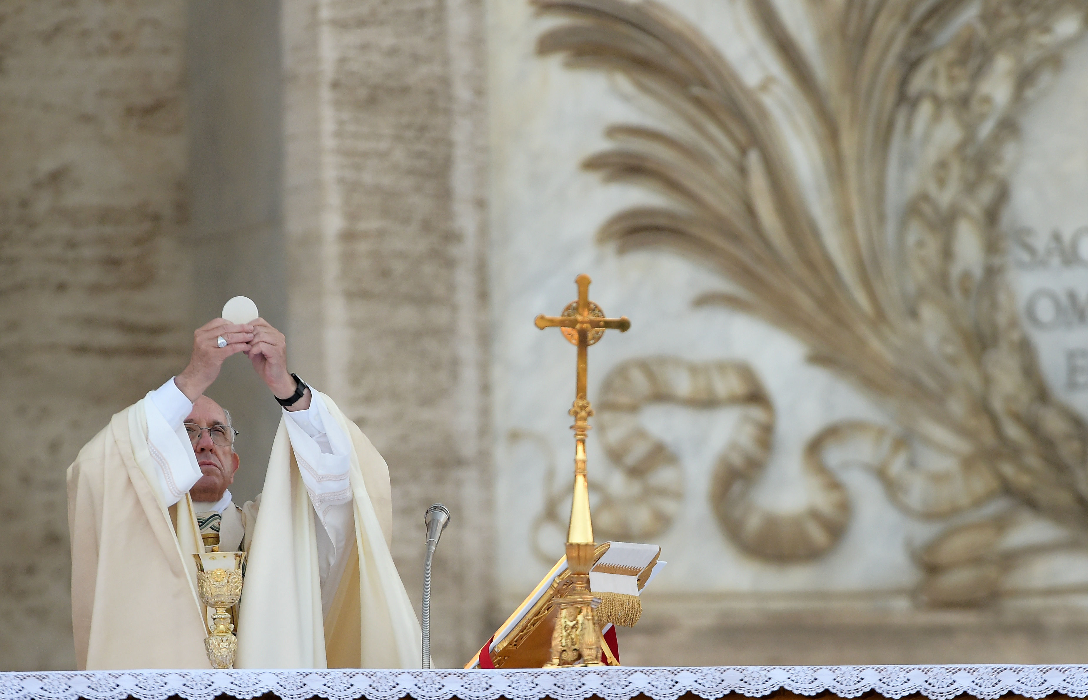 Post-Vatican II liturgical reforms 'irreversible', says Pope