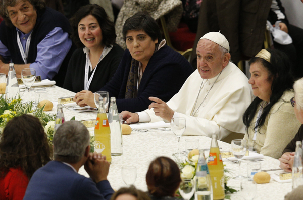 Refugees and homeless guests of honour as Pope marks first 'World Day of the Poor'