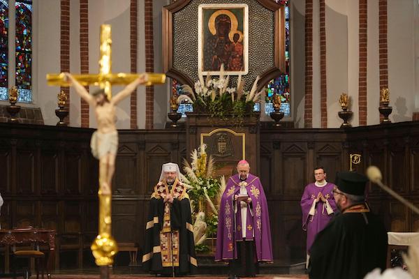 Polish and Ukrainian bishops join in Volhynia massacre reconciliation