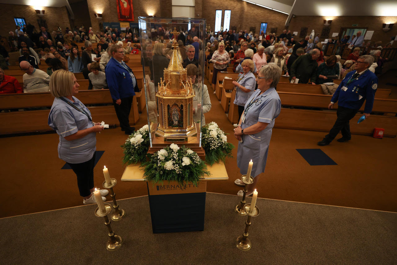 Thousands visit St Bernadette relics as tour continues