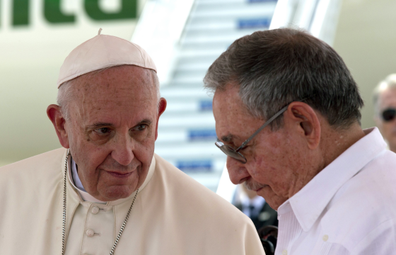 Cuban leader Raul Castro frees 787 prisoners after Pope Francis plea for Year of Mercy
