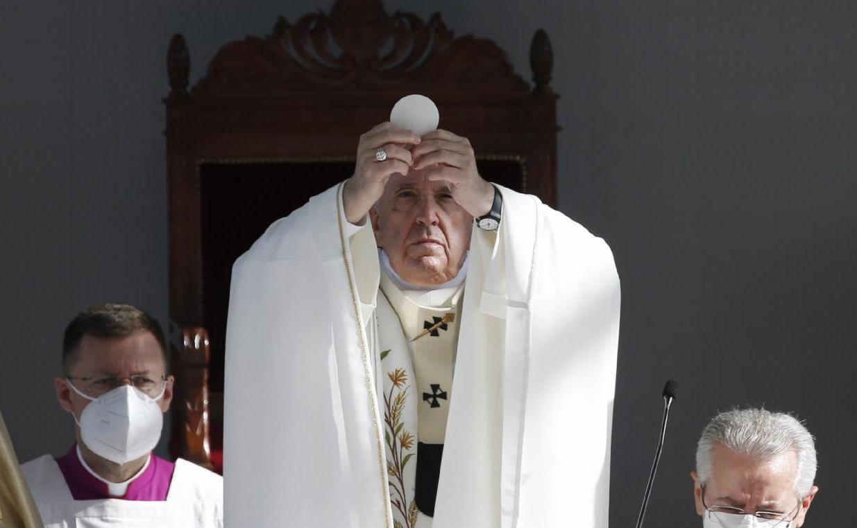 Papal letter asks faithful to focus on liturgy