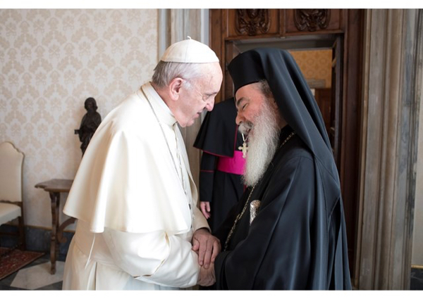 Pope meets Greek Orthodox Patriarch Theophilos of Jerusalem