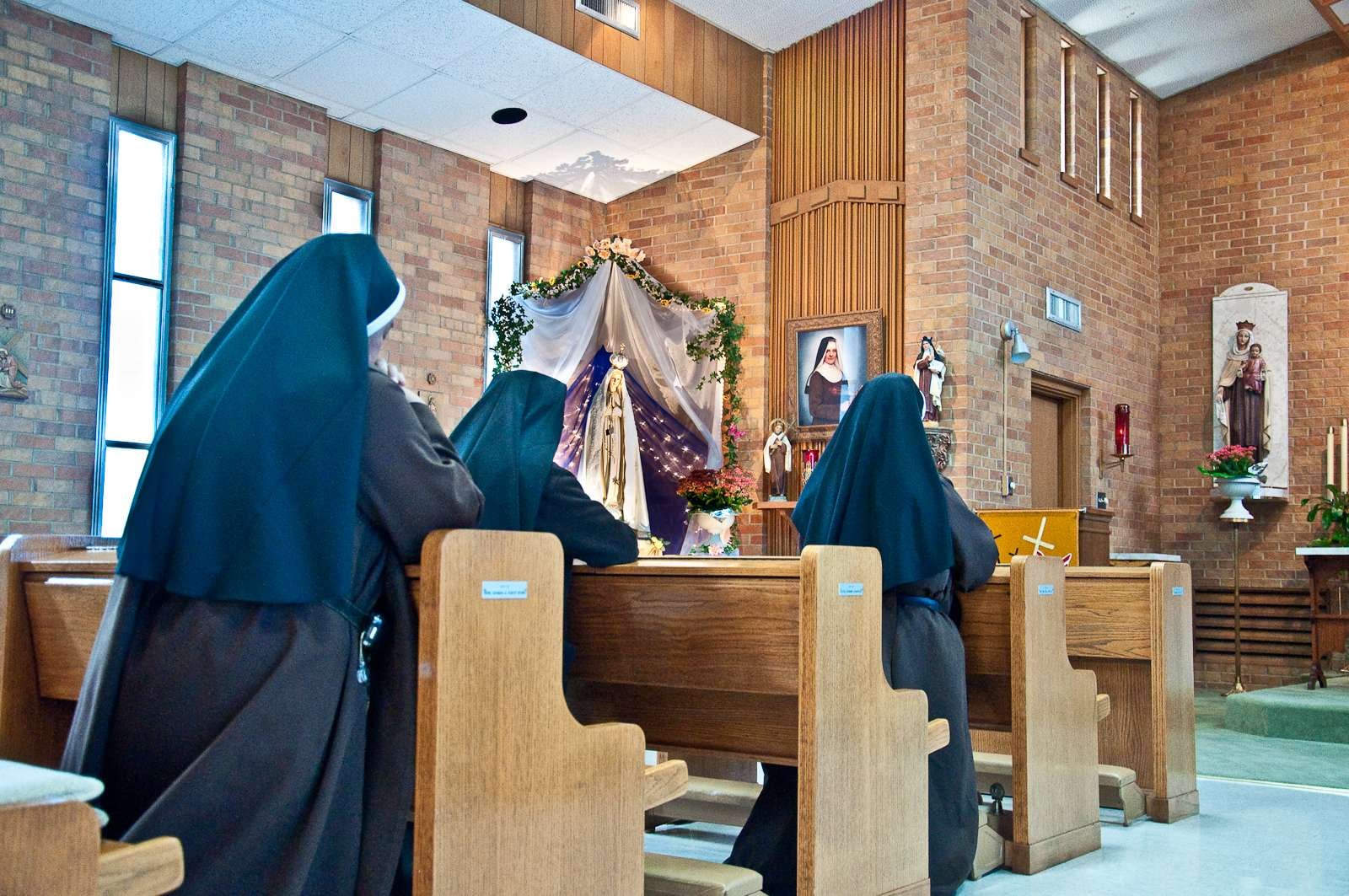 Carmelites leave Peru for Spain after threats from ‘land traffickers ...