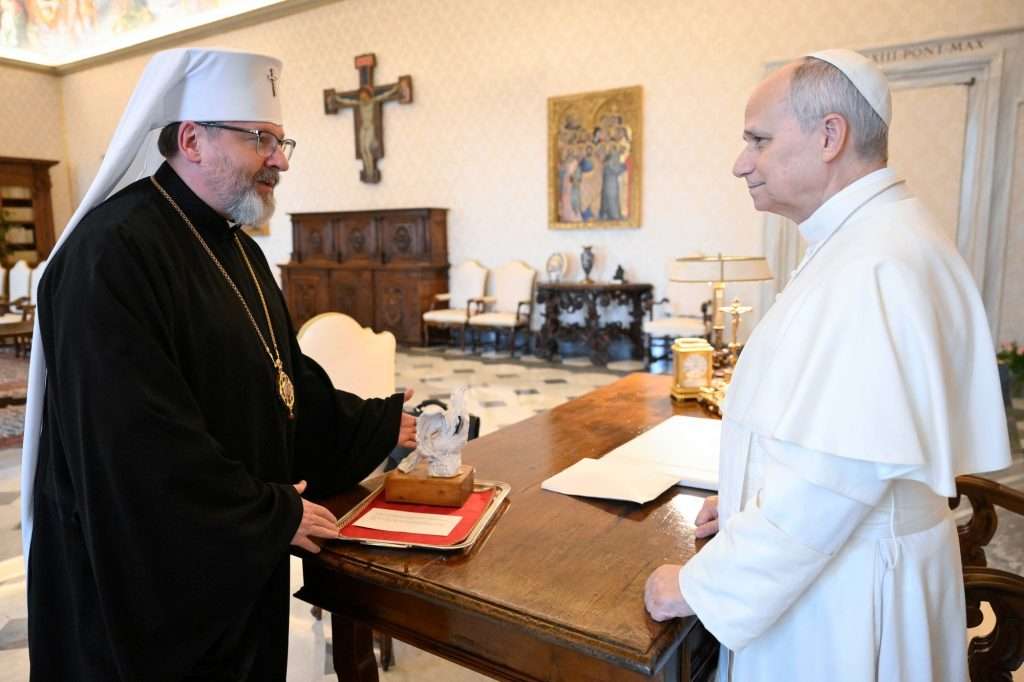 Archbishop gives Pope Leo list of Ukrainian prisoners