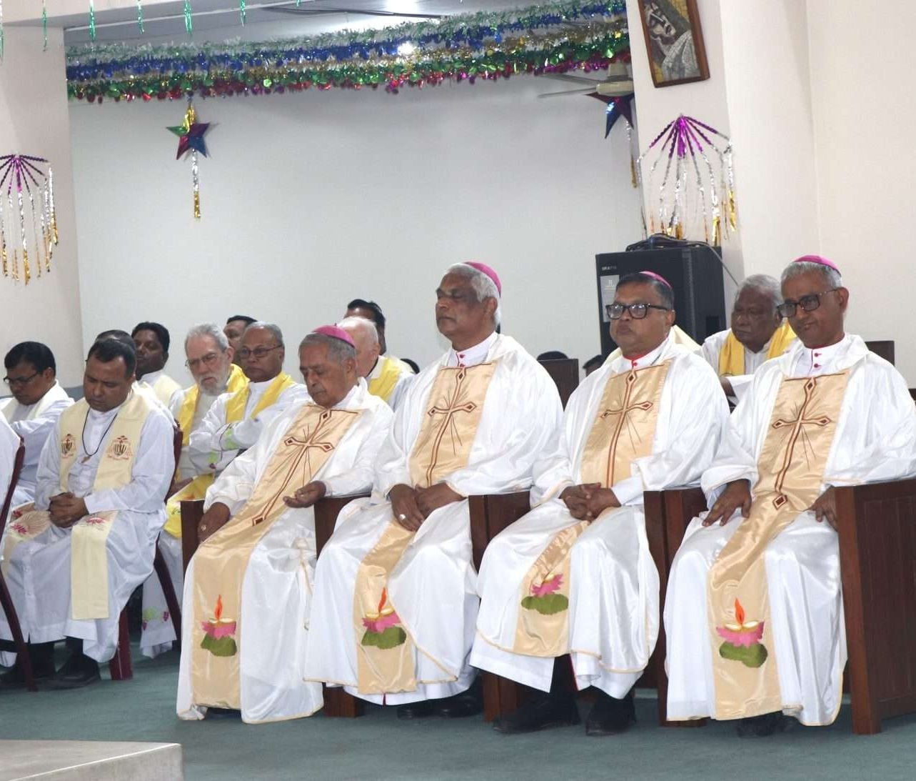 Bangladesh churches voice doubts about government plan to pay clergy