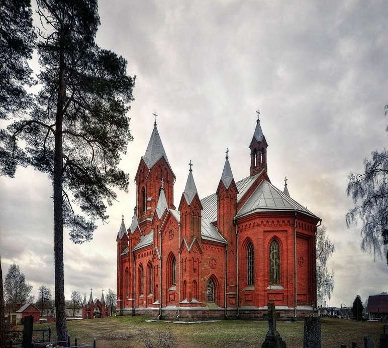 More Polish priests expelled from Belarus leaving parishes bereft