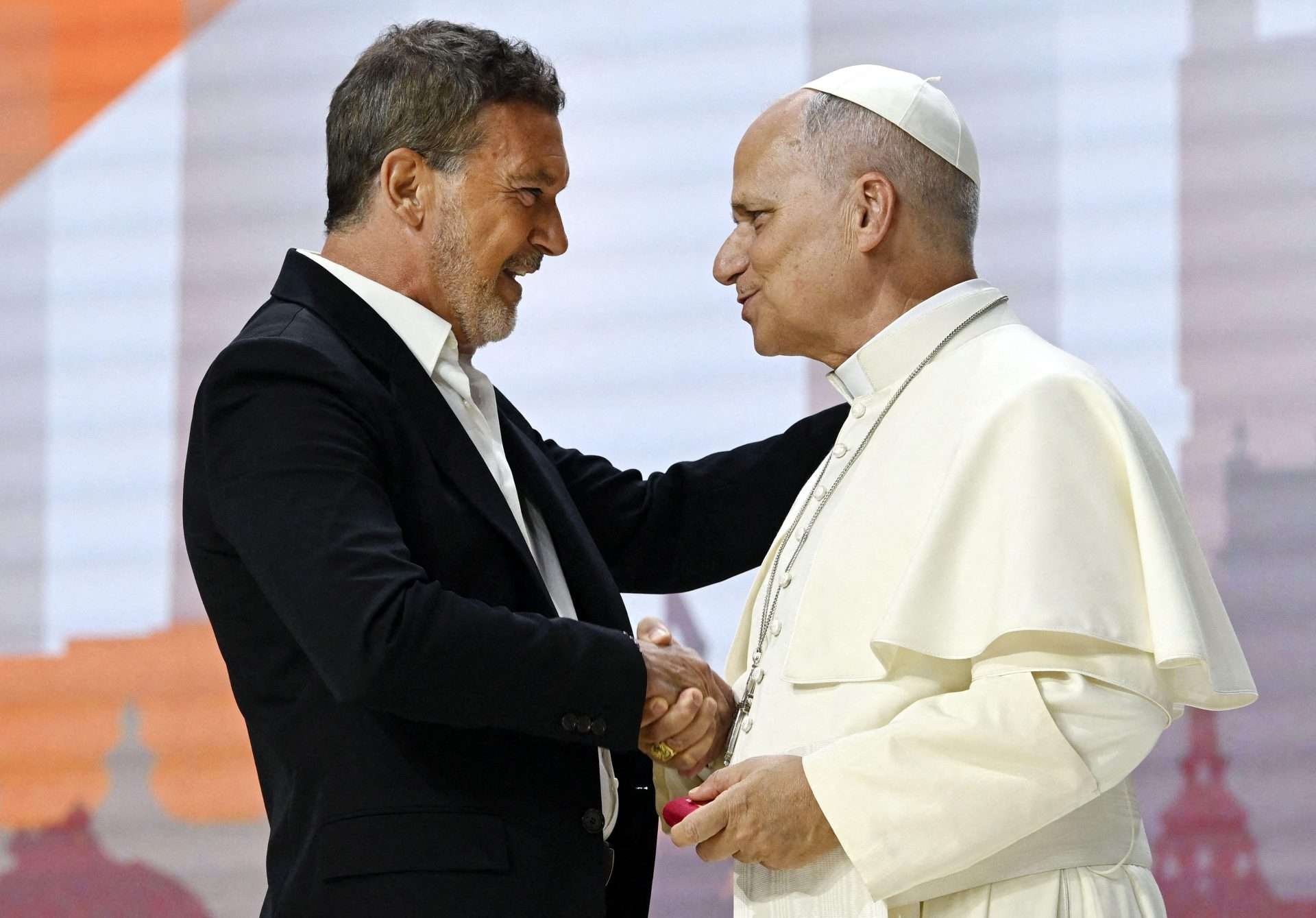 Pope Leo and Antonio Banderas call for art to rediscover its ‘soul’
