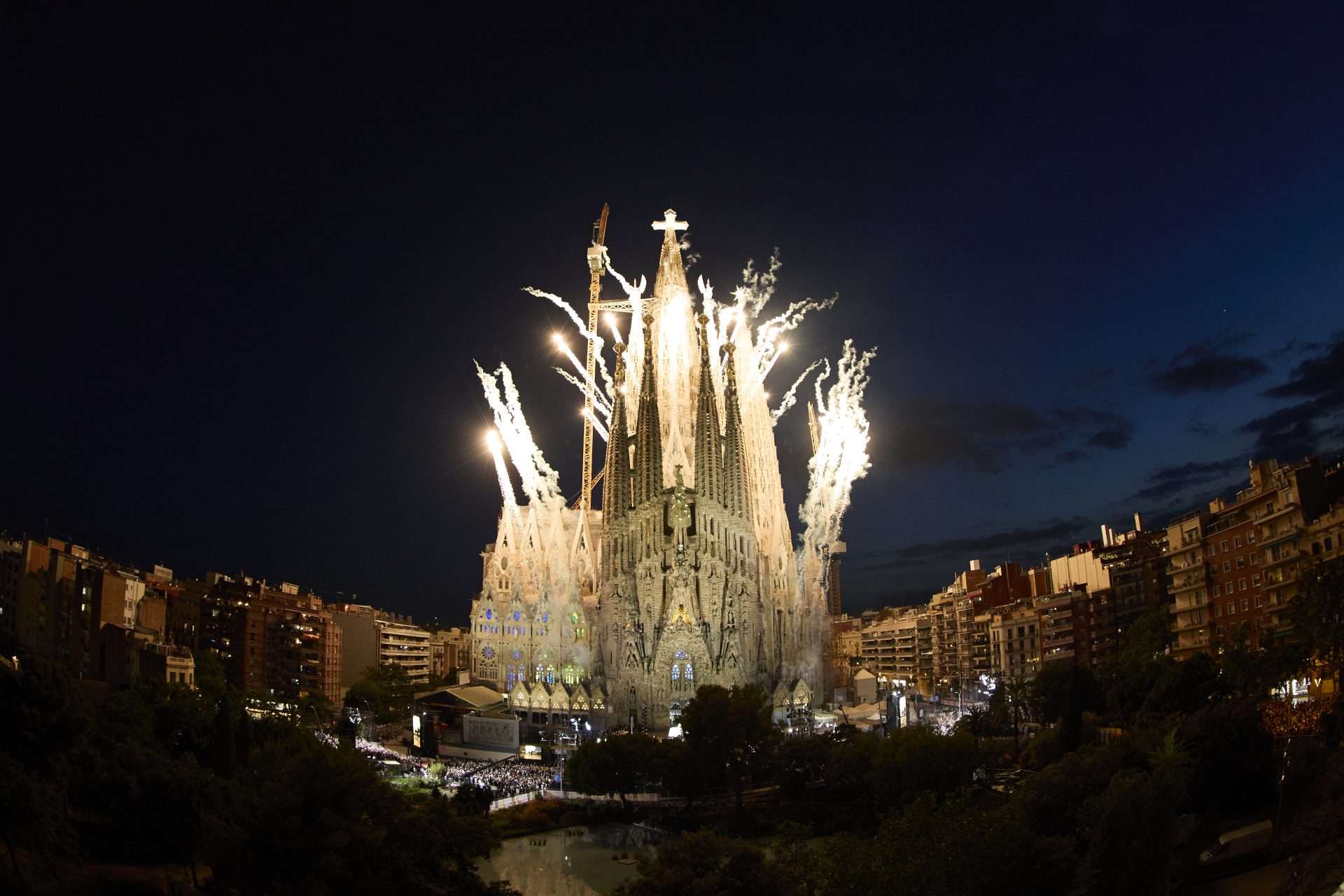Sagrada Família shows ‘journey’ of Christian life says Leo at blessing