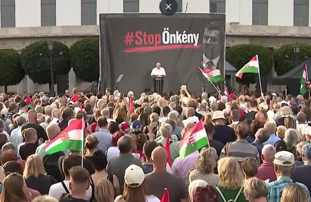 Budapest archdiocese warns clergy against ‘activism’ after priest speaks at Fidesz rally
