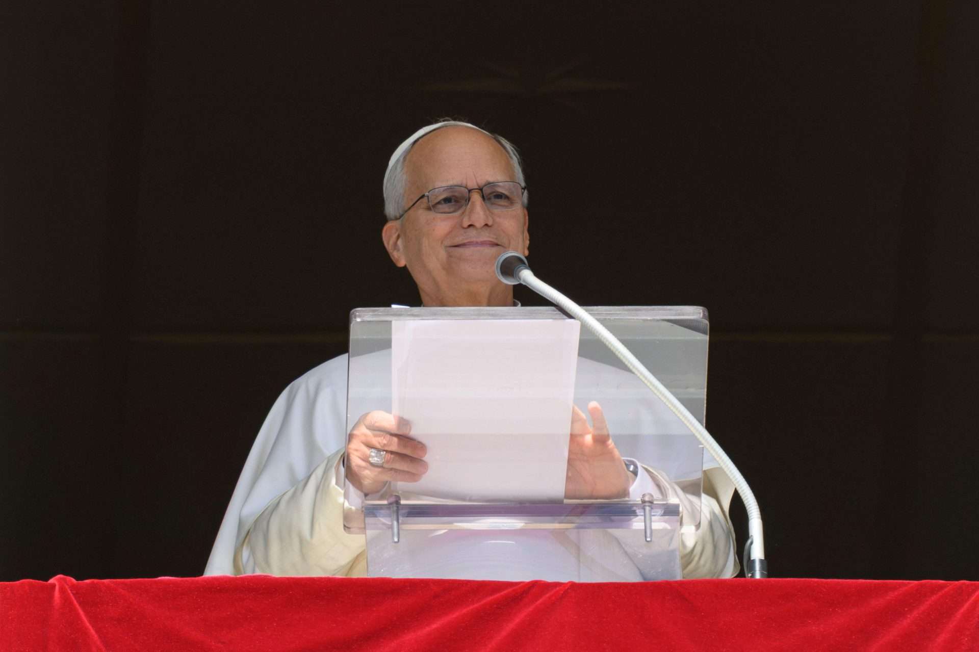 Pope Leo announces operation to remove growth in lung