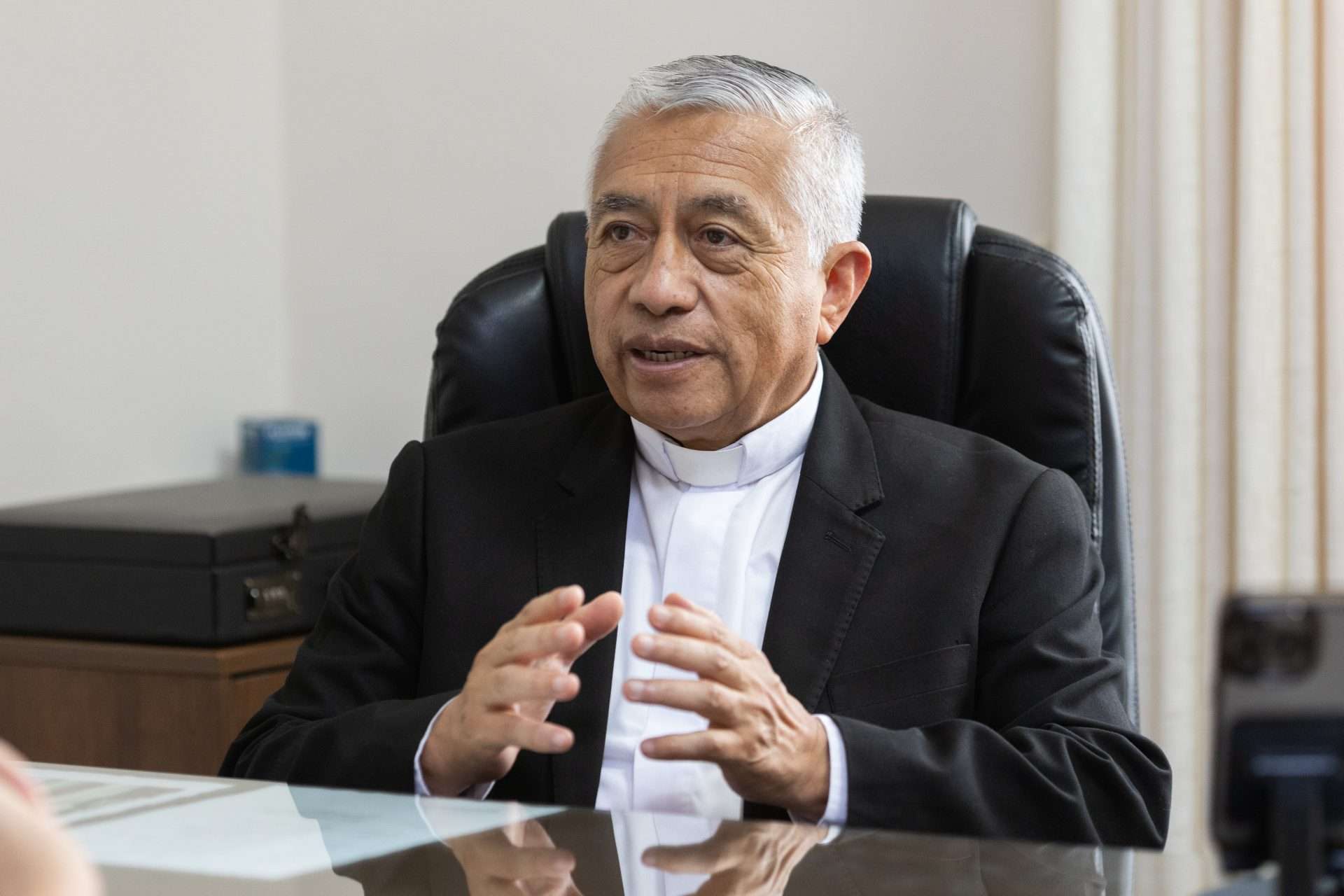 ‘Open our hearts’: Peru prepares to welcome Pope after surgery