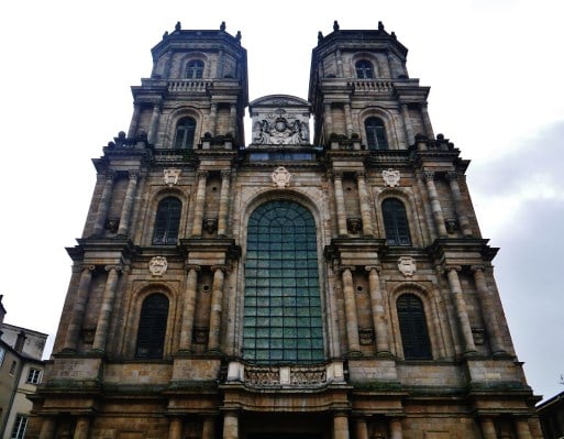 French bishops back “irregular” blessings after some voice reservations